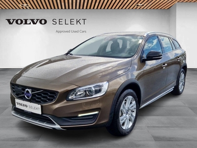 Volvo V60 CC 2,0 D3 150 Momentum aut. 5d