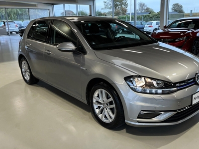 VW Golf VII 1,5 TSi 130 Comfortline DSG 5d