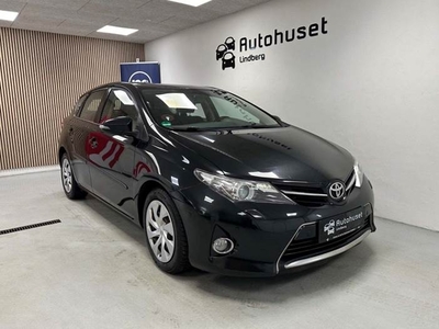 Toyota Auris 2,0 D-4D T2+