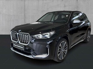 BMW iX1 xDrive30 X-Line