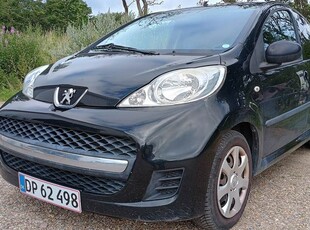 Peugeot 107 1,0 5-D 68 HK