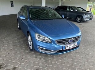 Volvo V60 2,0 D3 136 Momentum