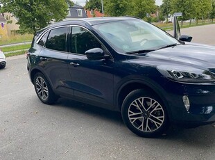 Ford Kuga 2,5 PHEV Titanium X CVT