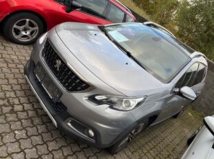 Peugeot 2008 1,6 BlueHDi 100 Desire