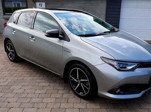 Toyota Auris 1,8 Hybrid H2 Selected CVT