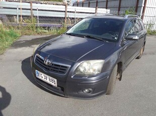 Toyota Avensis 1,8 VVT-i Terra stc.