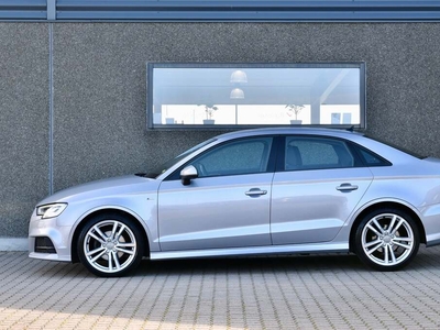 Audi A3 TDi S-line S-tr. - Sedan Aut.