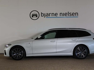 BMW 330e Touring M-Sport aut. - St.car Aut.