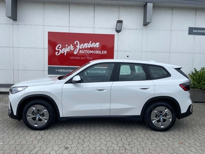 BMW iX1 xDrive30 - CUV 4x4 Aut.