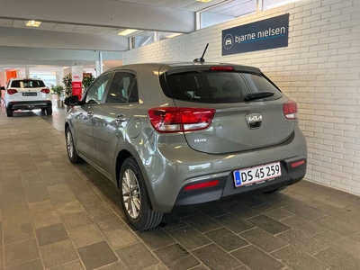 Kia Rio MPi Final Edition - Halvkombi