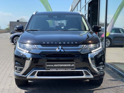 Mitsubishi Outlander PHEV Intense CVT 4WD - SUV 4x4 Aut.