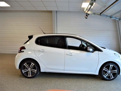 Peugeot 208 BlueHDi 100 Desire Sky - Halvkombi