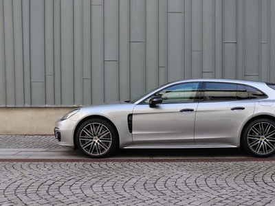 Porsche Panamera 4 E-Hybrid Sport Turismo PDK - St.car 4x4 Aut.