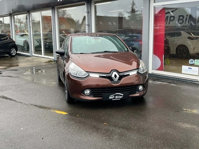 Renault Clio IV dCi 90 Expression - Halvkombi