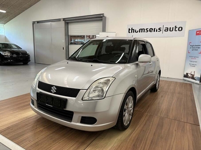 Suzuki Swift GL-S - Halvkombi