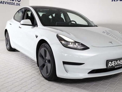 Tesla Model 3 RWD - Sedan Aut.