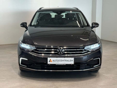 VW Passat GTE Variant DSG - St.car Aut.