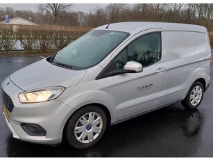 Ford Transit Courier 1,5 TDCI (100 HK) Van FWD M6