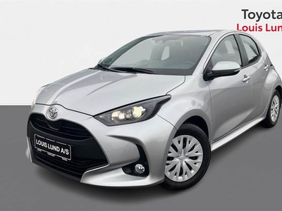 Toyota Yaris 1,0 VVT-I Essential 72HK 5d