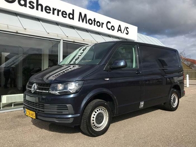 VW Transporter 2,0 TDi 102 Kassevogn kort