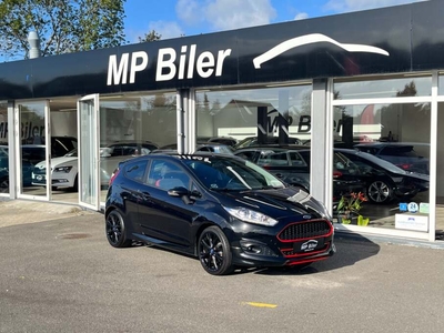 Ford Fiesta SCTi 140 Black Edition - Halvkombi