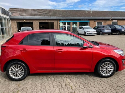 Kia Rio MPi Upgrade - Halvkombi