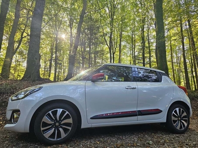 Suzuki Swift mHybrid Exclusive - Halvkombi