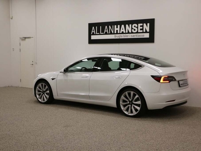 Tesla Model 3 Standard Range+ RWD - Sedan Aut.