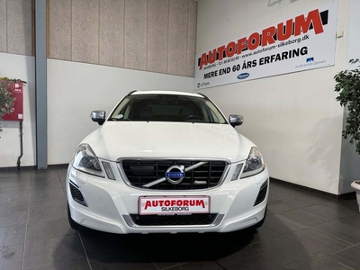 Volvo XC60 D5 215 R-Design aut. AWD - SUV 4x4 Aut.