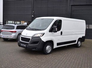 Peugeot Boxer 330 2,0 BlueHDi 130 L2H1 Premium