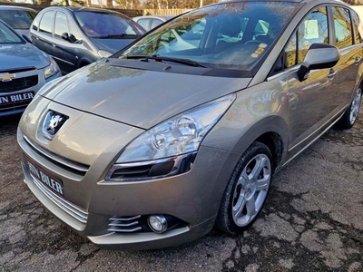 Peugeot 5008 1,6 HDi 110 Premium 7prs