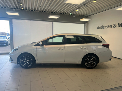 Toyota Auris Touring Sports 1,8 Hybrid H2 Selected 136HK Stc Aut.