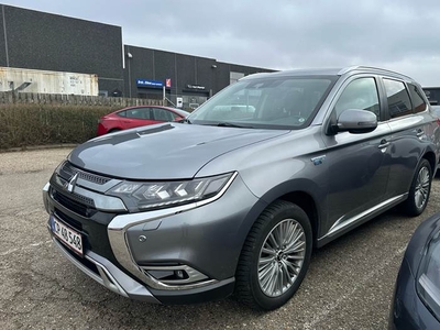 Mitsubishi Outlander 2,4 PHEV Plugin-hybrid Intense 4WD 224HK 5d 6g Trinl. Gear