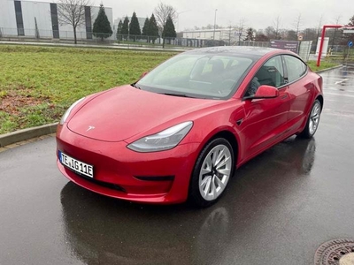 Tesla Model 3 RWD