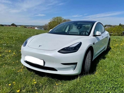 Tesla Model 3 Performance AWD