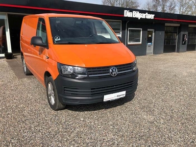 VW Transporter 2,0 TDi 204 Kassevogn DSG kort