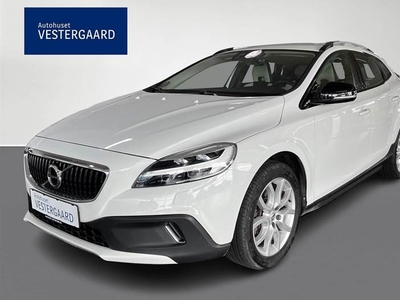 Volvo V40 Cross Country 2,0 D3 Momentum 150HK 5d 6g Aut.