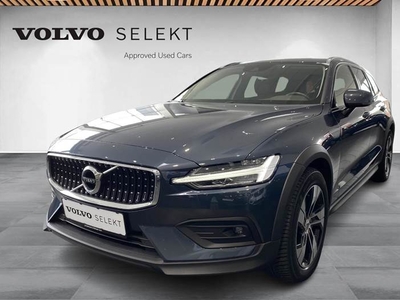 Volvo V60 Cross Country 2,0 B4 AWD 197HK Stc 8g Aut.