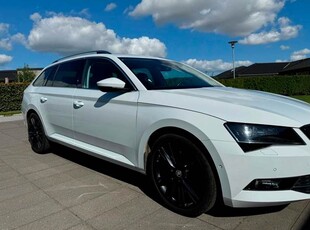 Skoda Superb 2,0 TSi 272 Style Combi DSG 4x4