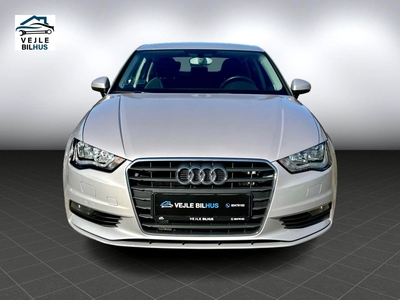 Audi A3 1,6 TDi 110 Ambiente 4d