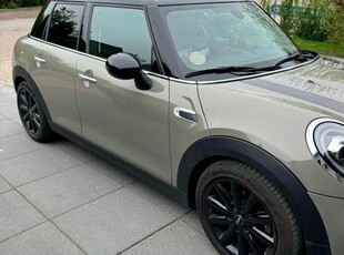 Mini Cooper 1,5 Essential aut.