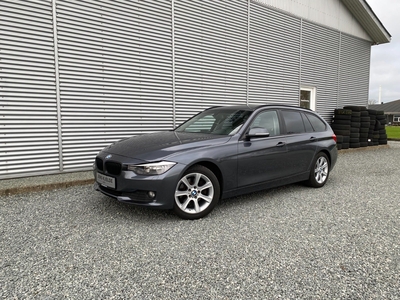 BMW 320d 2,0 Touring 5d