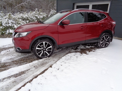 Nissan Qashqai 1,6 Dig-T 163 Tekna 5d