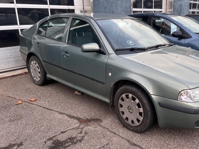 Skoda Octavia 1,6 Classic+ 5d