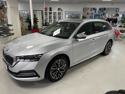 Skoda Octavia 2,0 TDi 150 Style Combi DSG 5d