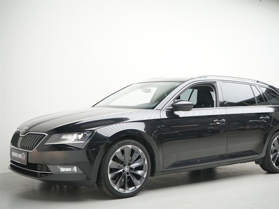 Skoda Superb 2,0 TDi 150 Style Combi DSG 5d