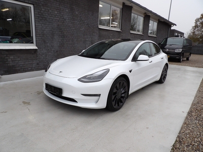 Tesla Model 3 Performance AWD 4d