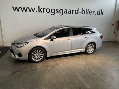 Toyota Avensis 2,0 D-4D T2 Executive Touring Sports 5d