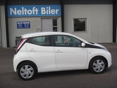 Toyota Aygo 1,0 VVT-i x-press 5d