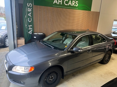 Volvo S80 2,5 T Momentum aut. 4d